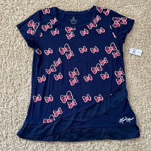 NWT soft and light weight Minnie Mouse bow tee